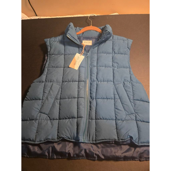 Women's New In Teal Puffer Vest Size L - Picture 1 of 7